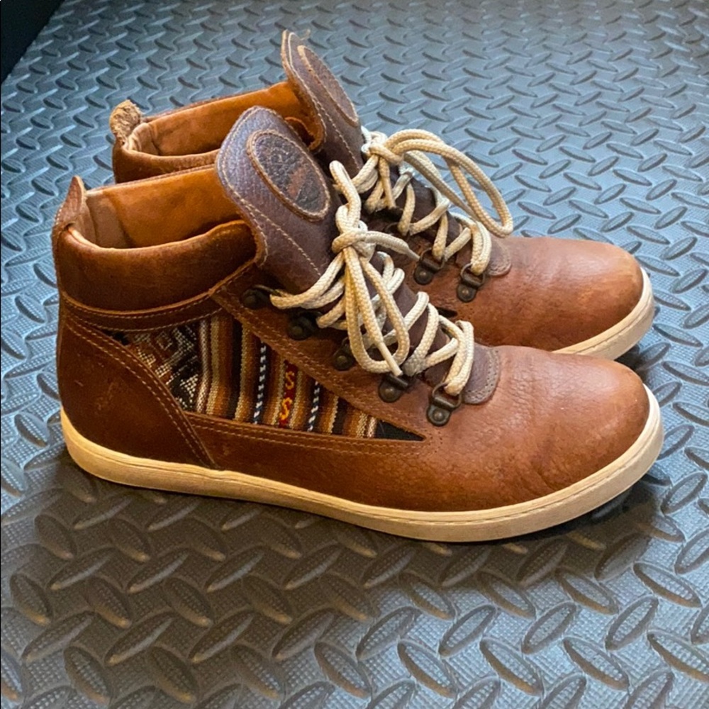 Inkkas Boots Size 7